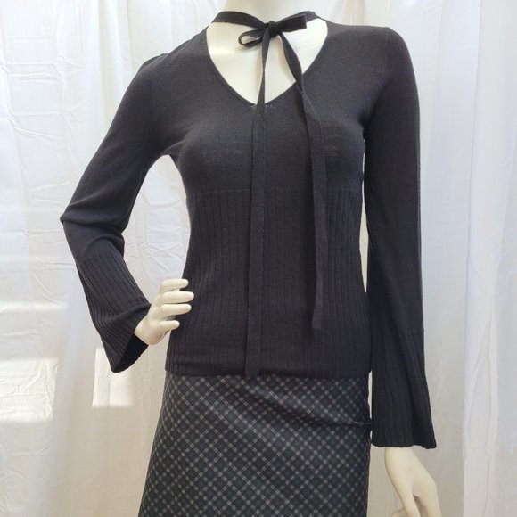 Max Studio Lightweight Bell Sleeve V-neck Sweater XS - Picture 4 of 9